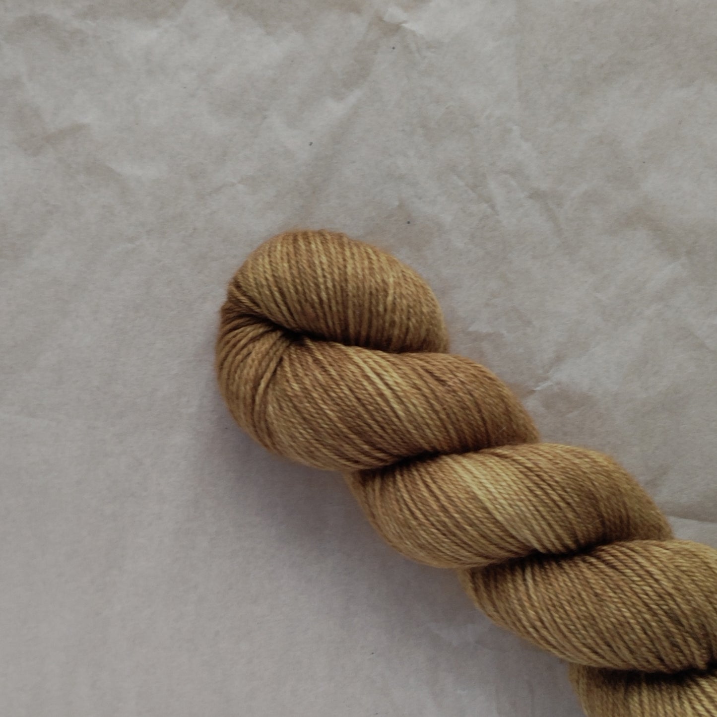 Laurelknits SuperSock – Eksklusivt håndfarvet merino strømpegarn