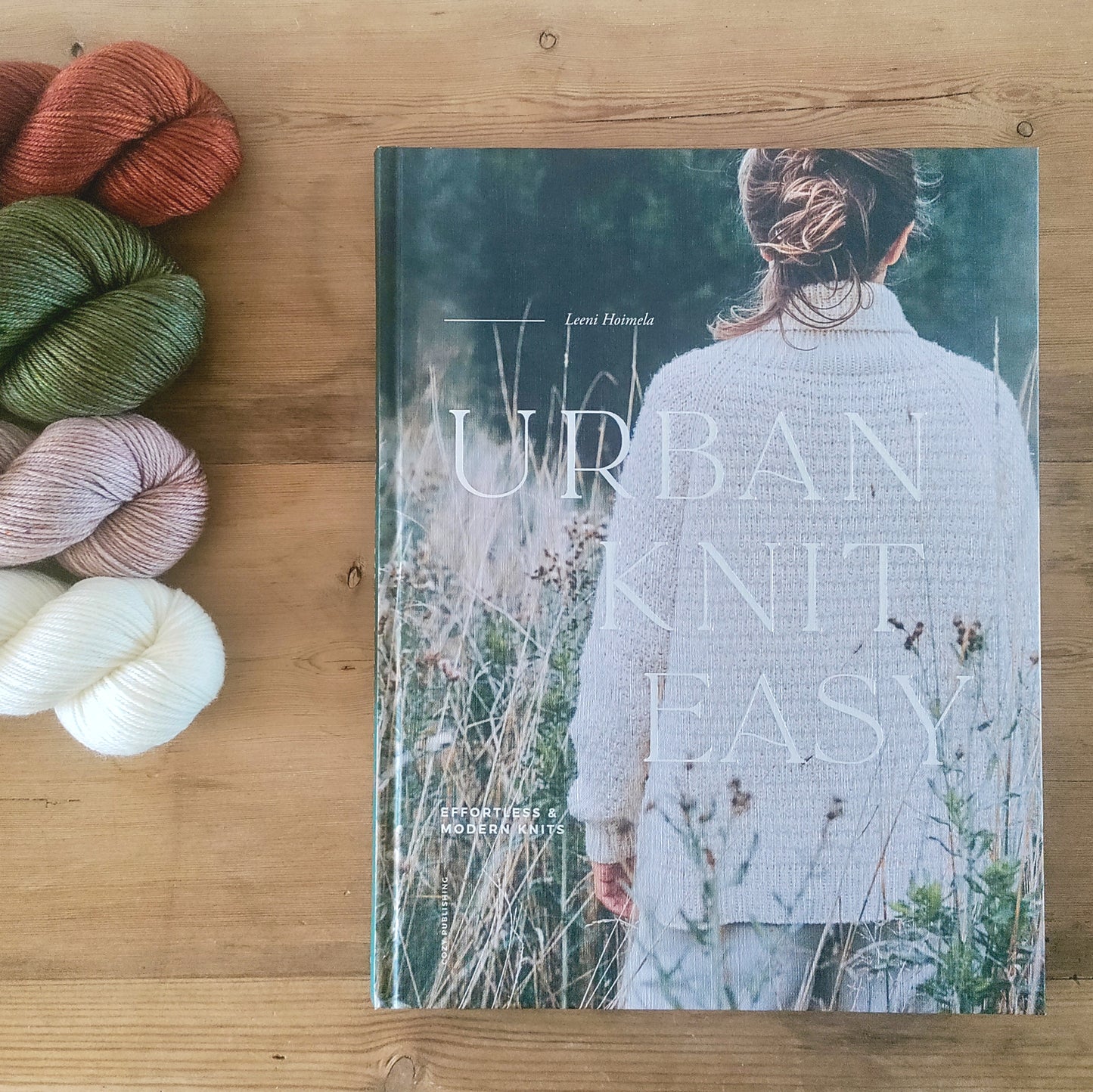 URBAN KNIT EASY - Leeni Hoimela