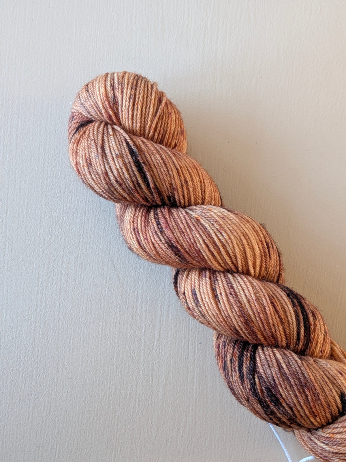 Laurelknits SuperSock – Eksklusivt håndfarvet merino strømpegarn